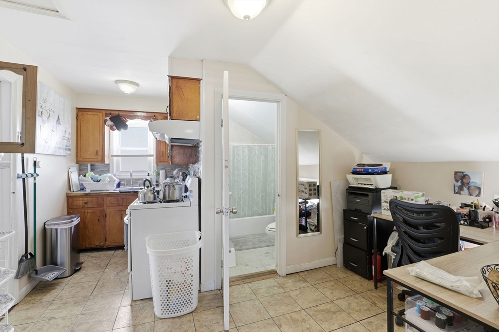 84 Healy Street Fall River, MA 02723 - Photo 16 of 30
