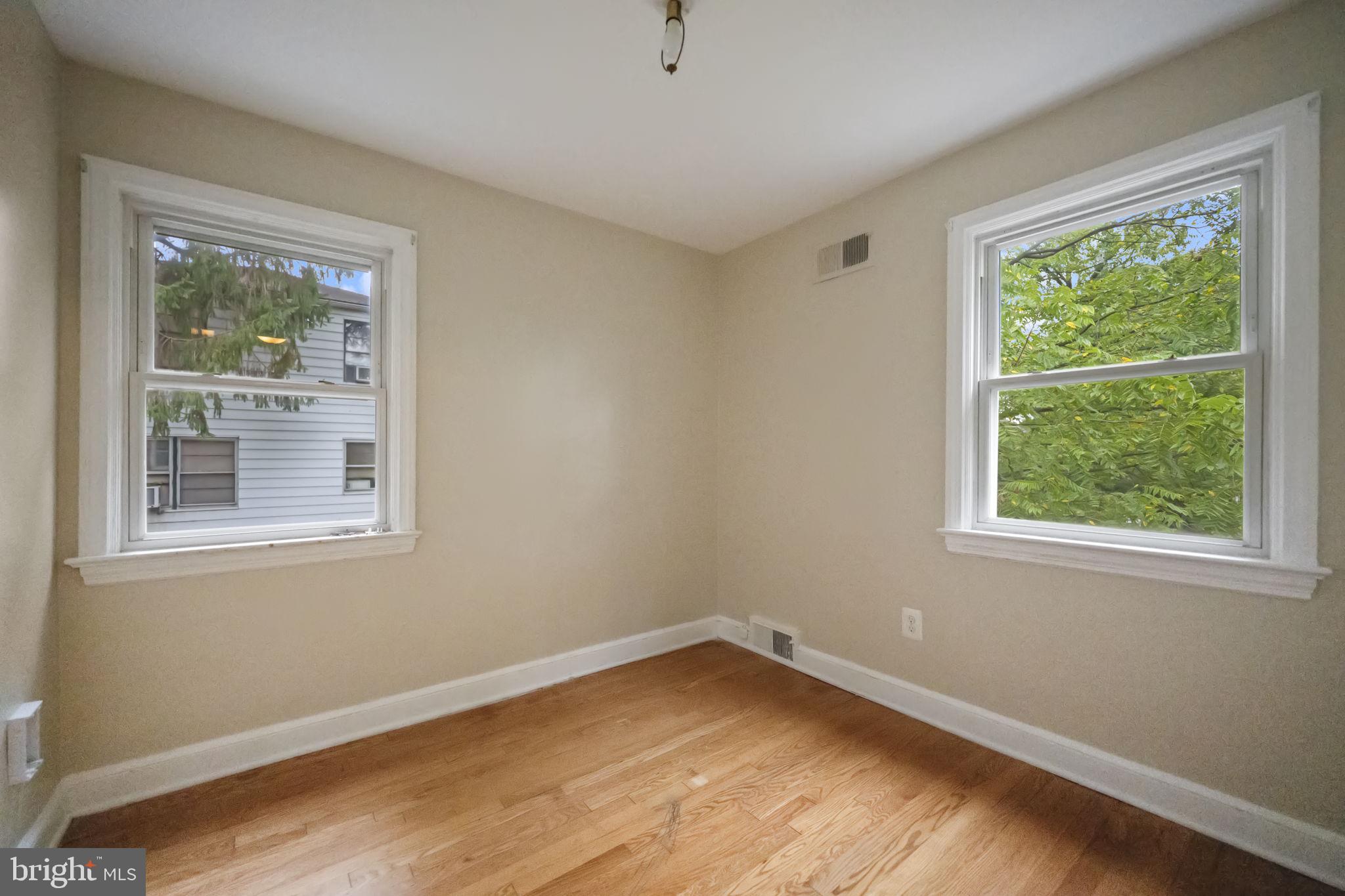 2005 Dennis Avenue Silver Spring, MD 20902 - Photo 21 of 30 Gallery Image 21