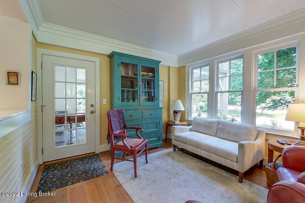 305 Old Farm Road Louisville, KY 40207 - Photo 19 of 59 Sunroom2