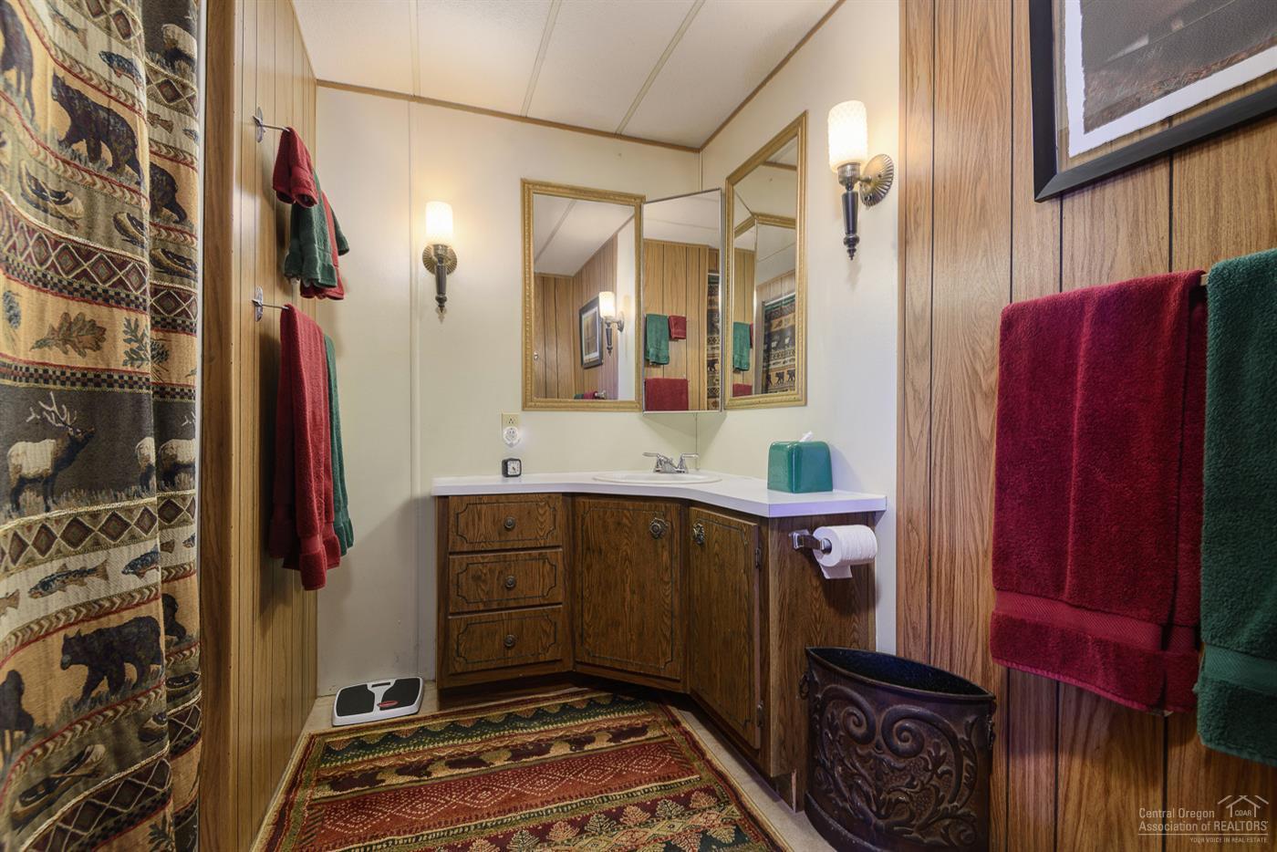 17127 Island Loop Way Bend, OR 97707 - Photo 10 of 19 Additional Photo