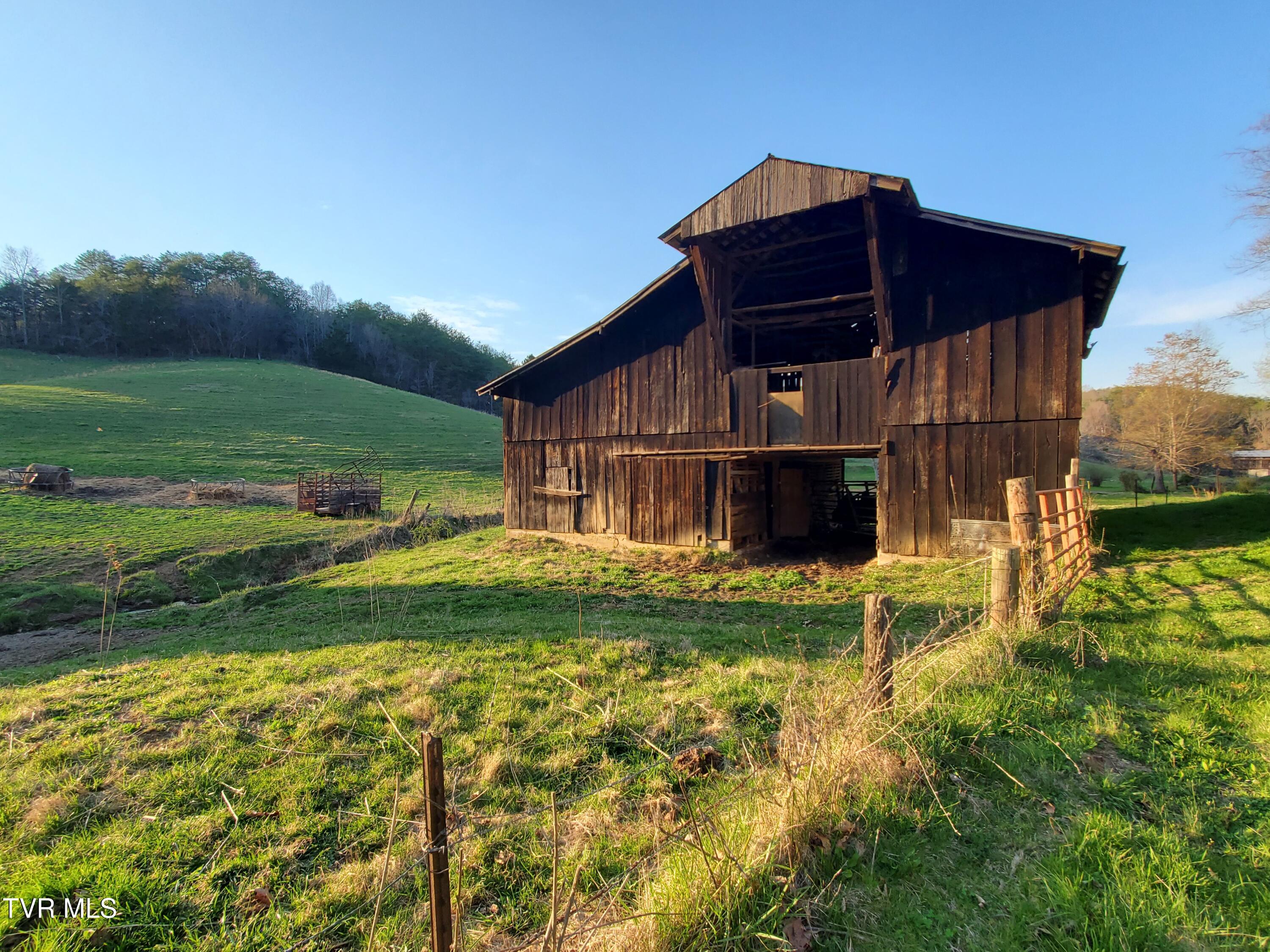 49.60 Looney Road Parrottsville, TN 37843 - Photo 1 of 56 20250328_184541