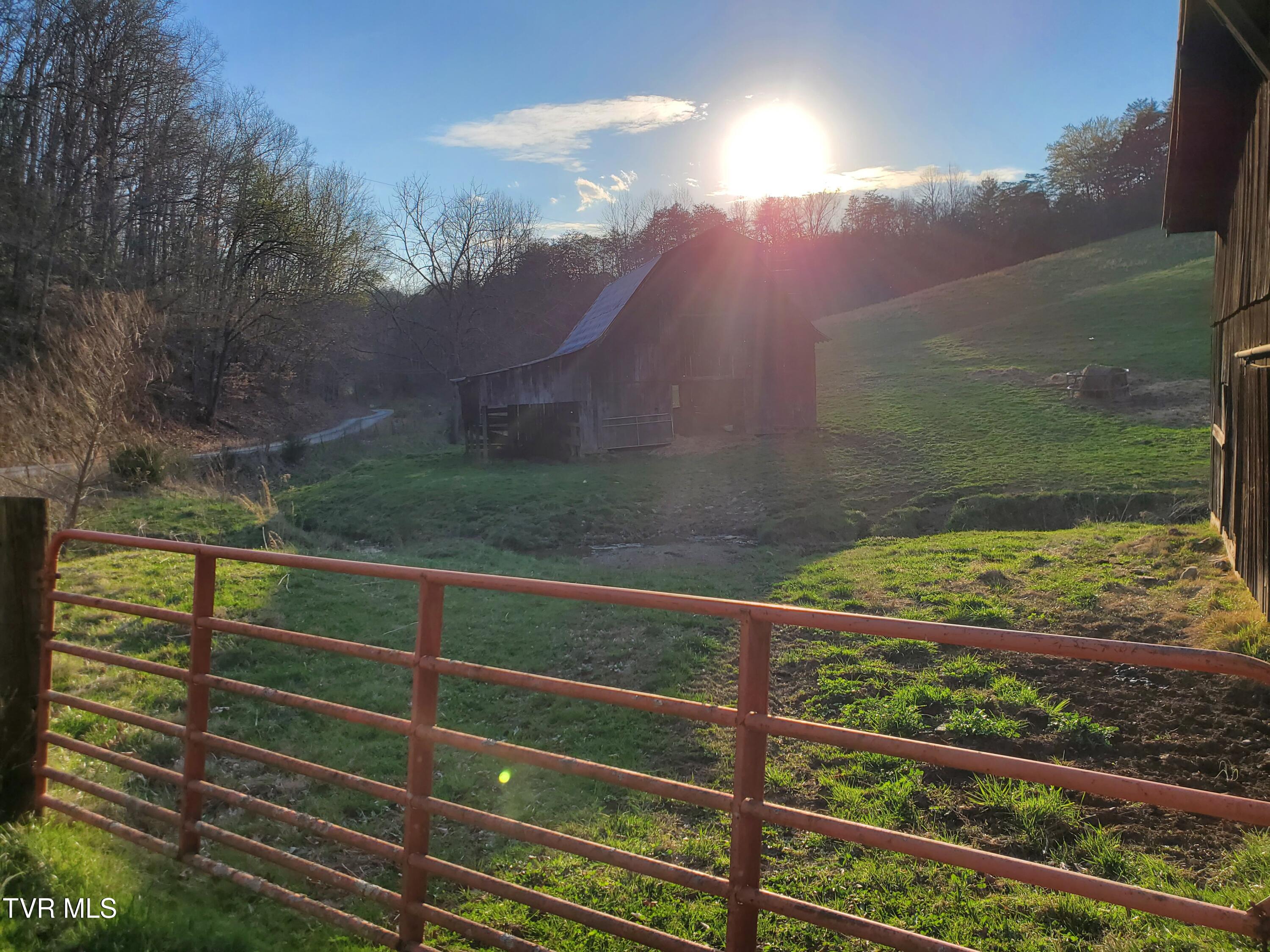 49.60 Looney Road Parrottsville, TN 37843 - Photo 49 of 56 20250328_184430