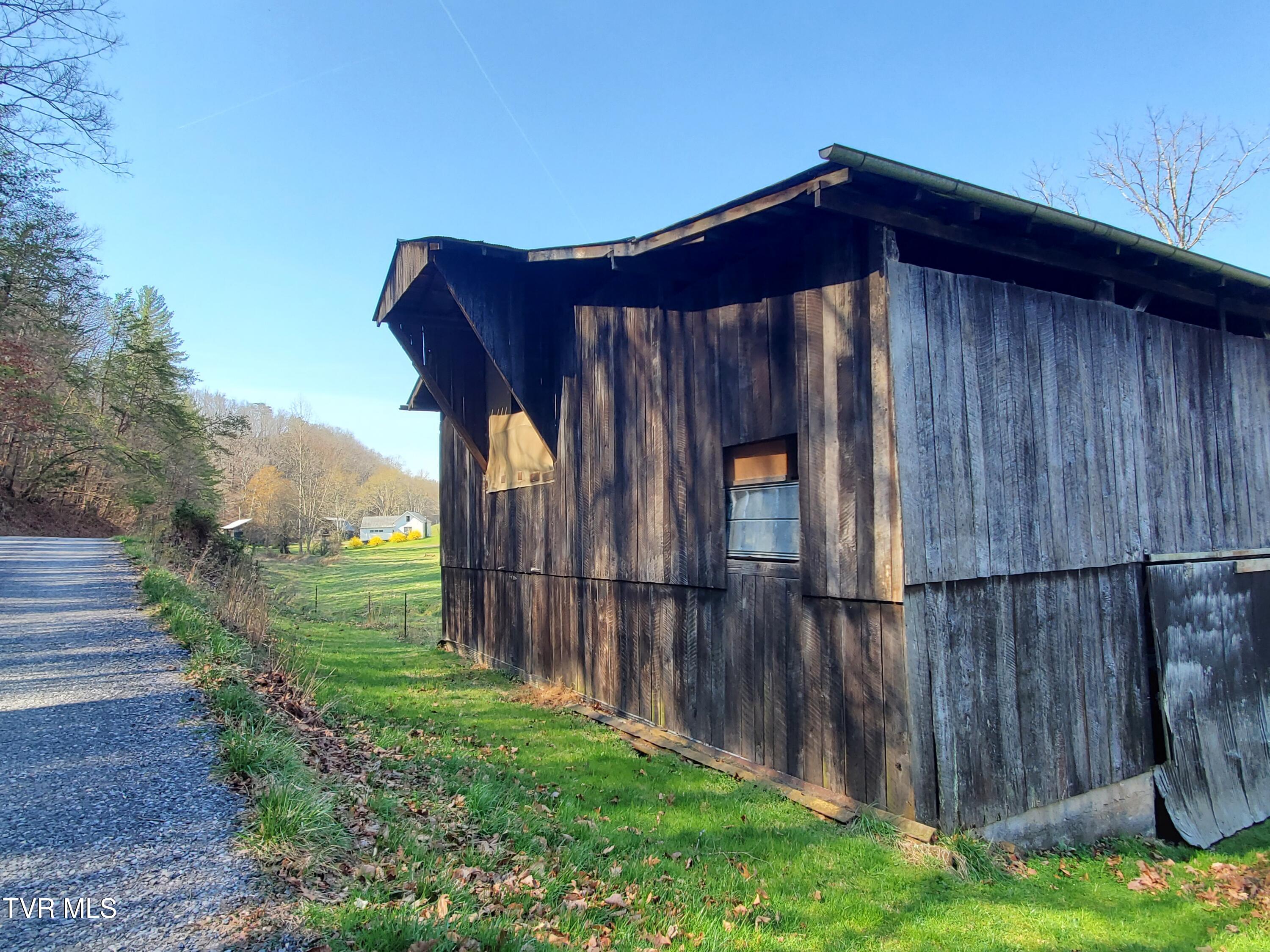 49.60 Looney Road Parrottsville, TN 37843 - Photo 55 of 56 20250328_110621
