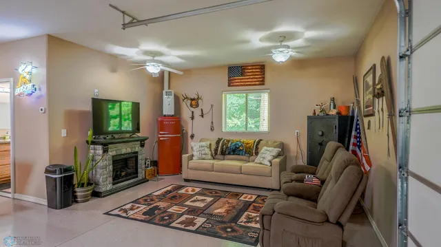 $414,900 | 44865 267th Avenue, Pelican Rapids, MN 56572