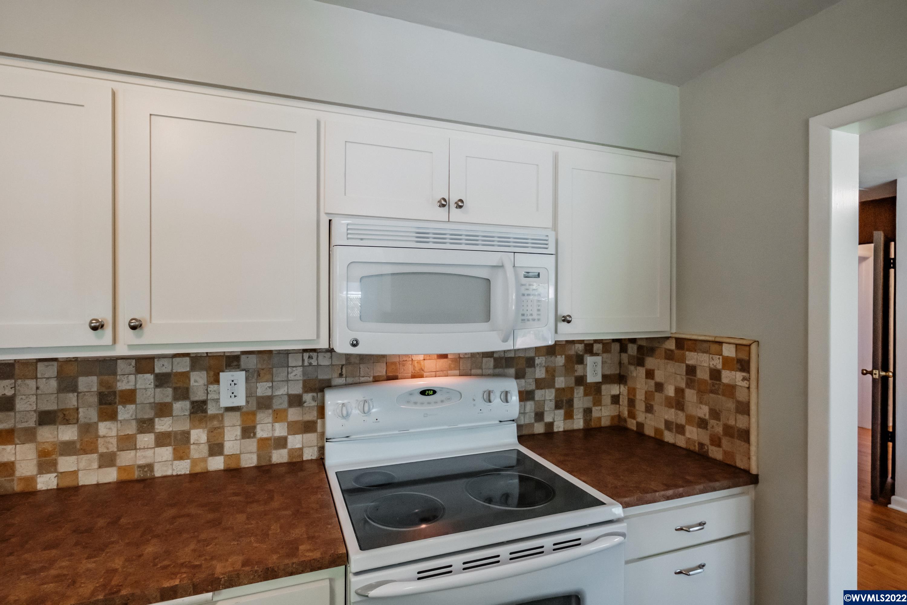 1325 Southwest 15th Avenue Albany, OR 97321 - Photo 12 of 31 Gallery Image 12
