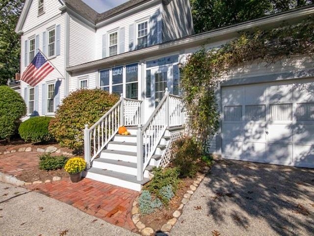 120 Kennard Road Manchester, NH 03104 - Photo 2 of 39