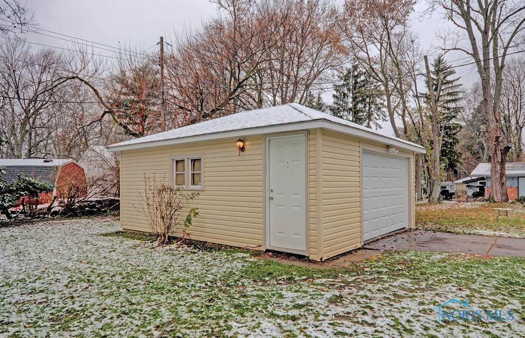 2015 Pautucket Road Toledo, OH 43615 - Photo 18 of 21 Gallery Image 18