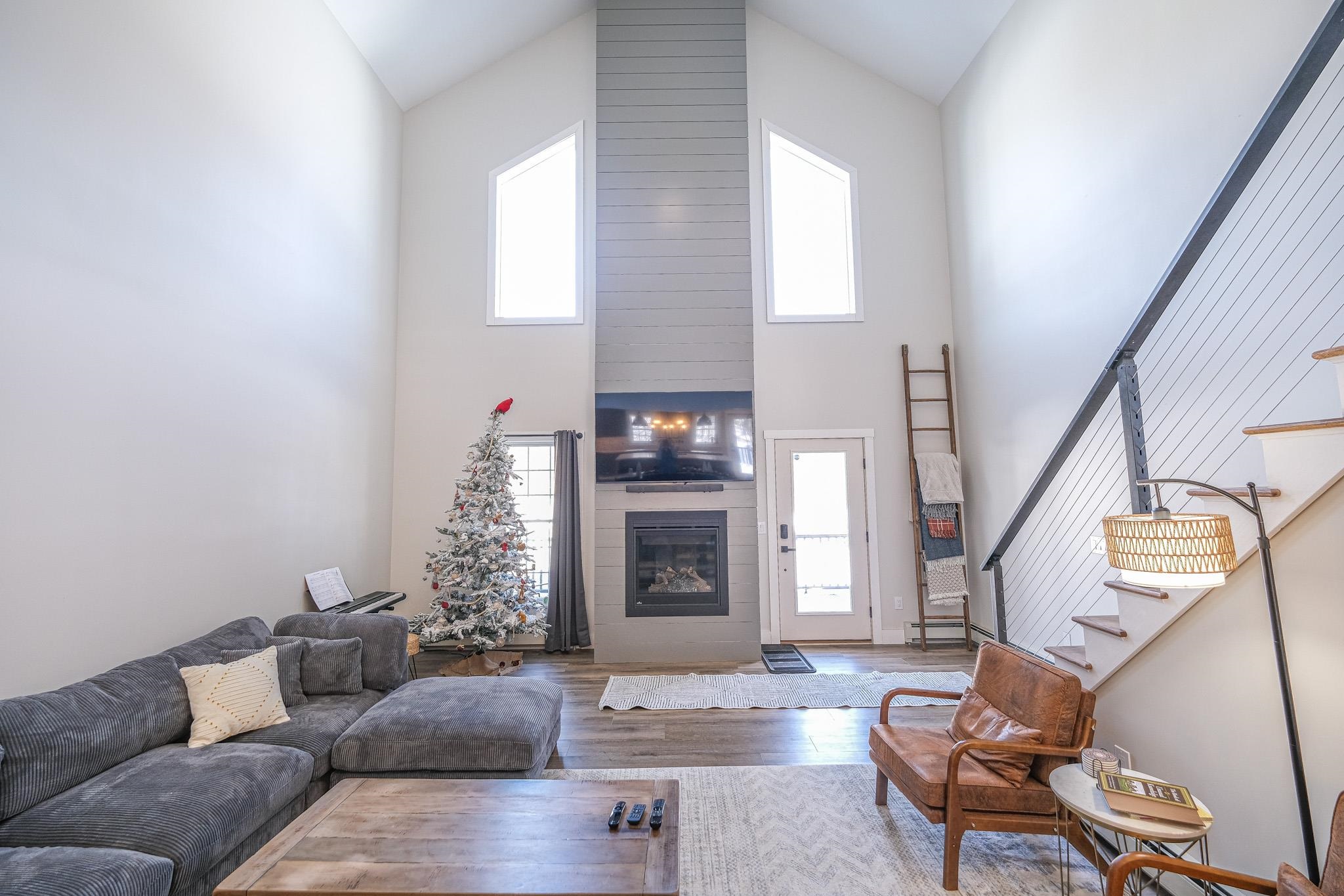 37 Sumner Road Ludlow, VT 05149 - Photo 6 of 40