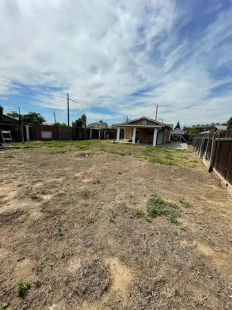$265,000 | 1148 South Umbrella Street, Dinuba, CA 93618