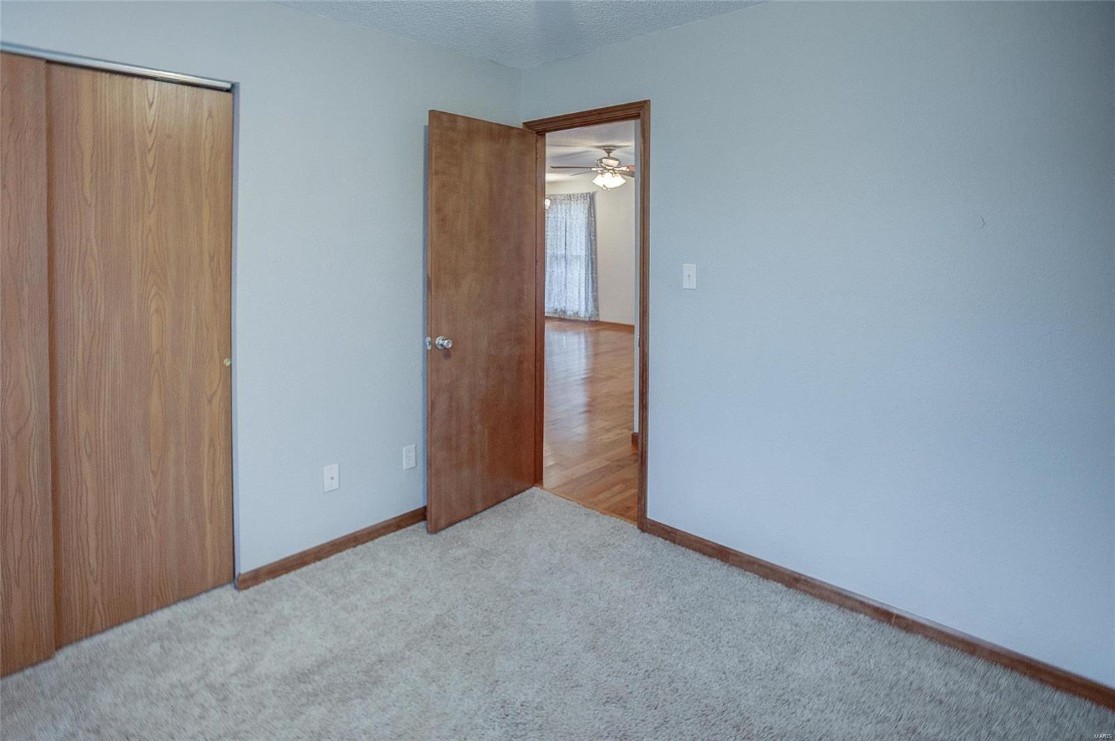 425 Deer Run Moro, IL 62067 - Photo 17 of 32 Gallery Image 17