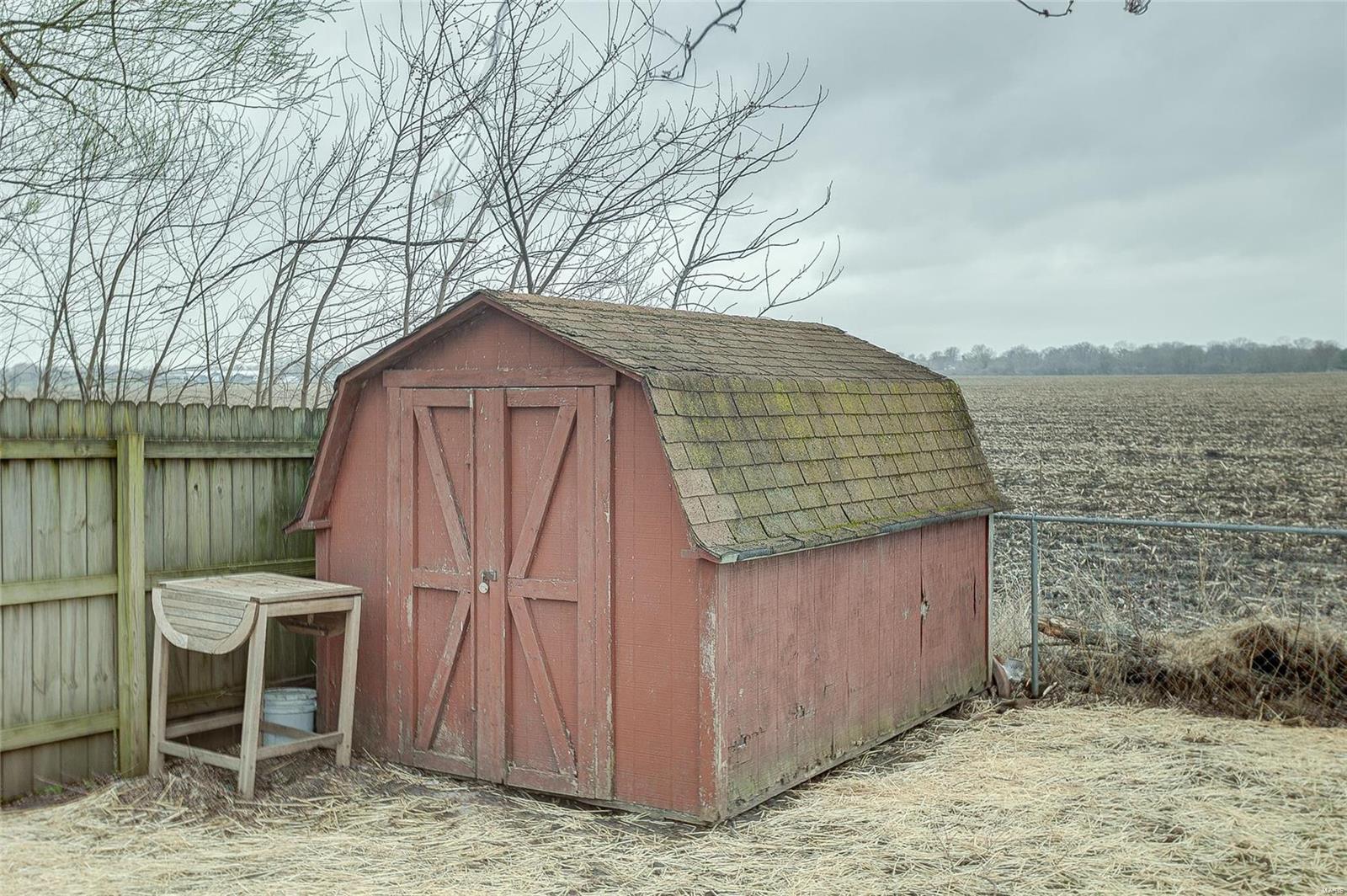 425 Deer Run Moro, IL 62067 - Photo 22 of 32 Gallery Image 22