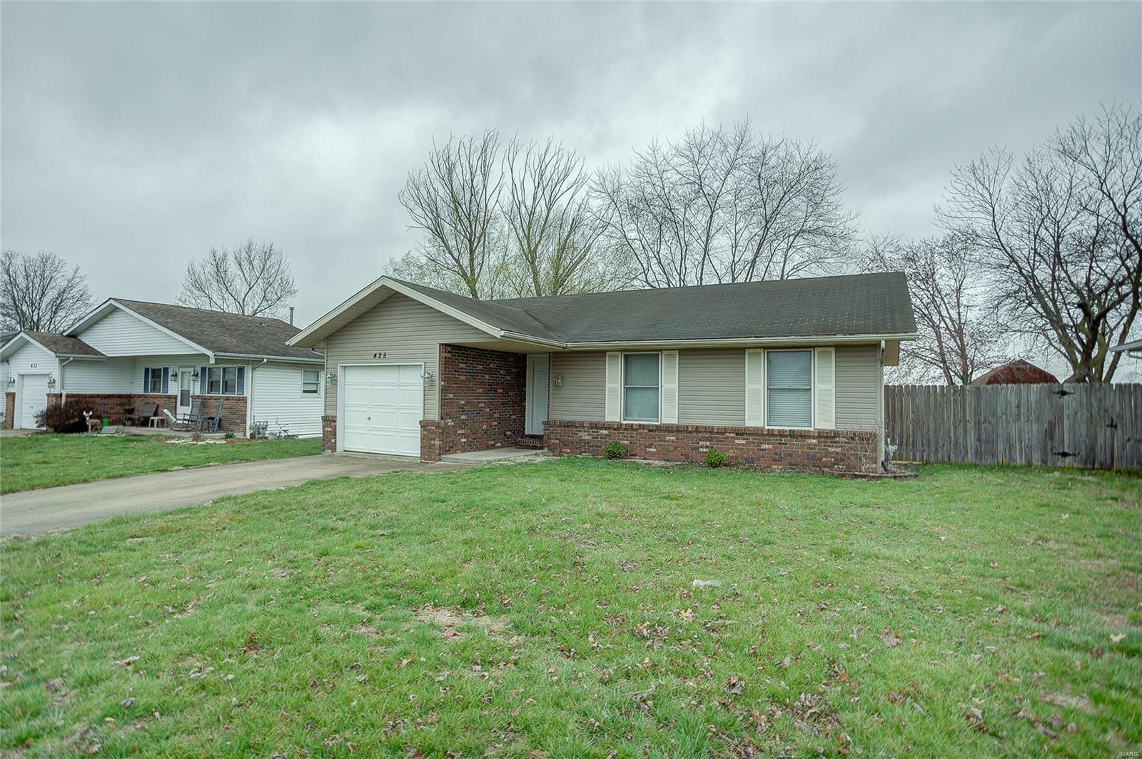 425 Deer Run Moro, IL 62067 - Photo 26 of 32 Gallery Image 26