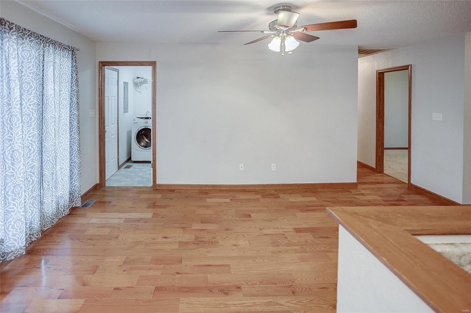 425 Deer Run Moro, IL 62067 - Photo 9 of 32 Gallery Image 9