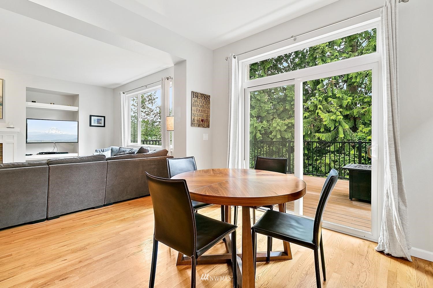 701 Mt Baker Avenue Northeast Renton, WA 98059 - Photo 11 of 40 Gallery Image 11