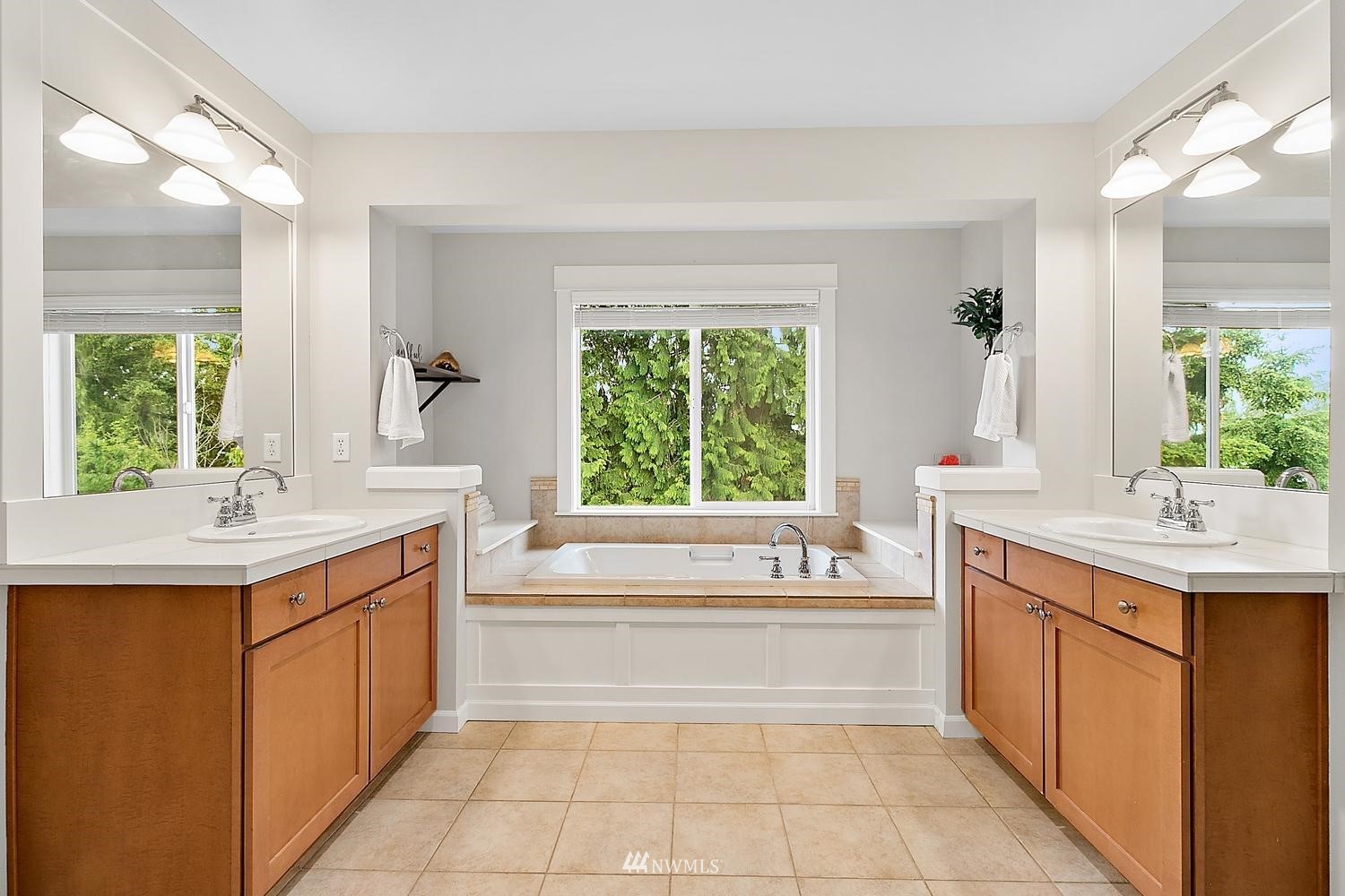 701 Mt Baker Avenue Northeast Renton, WA 98059 - Photo 30 of 40 Gallery Image 30