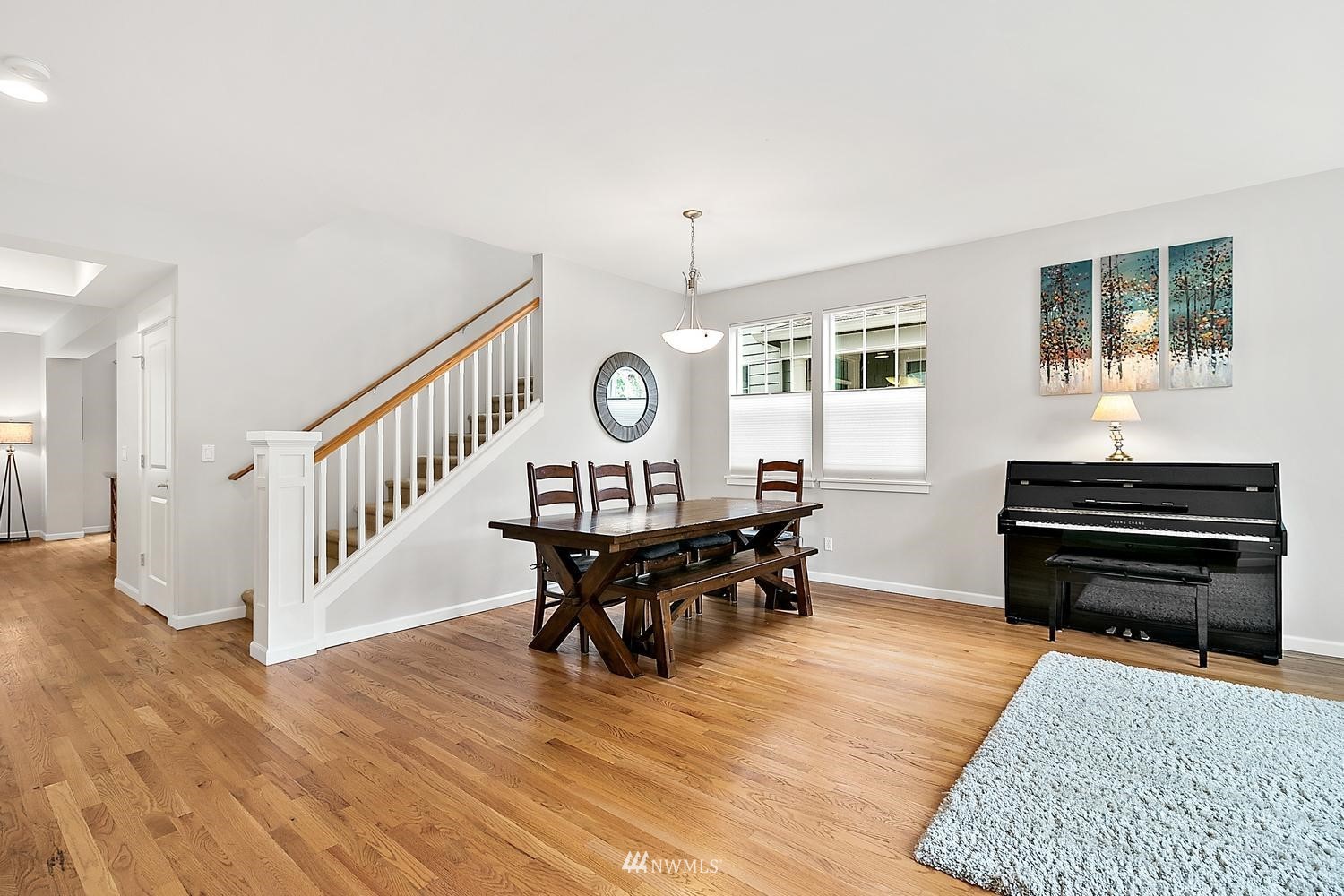 701 Mt Baker Avenue Northeast Renton, WA 98059 - Photo 4 of 40 Gallery Image 4