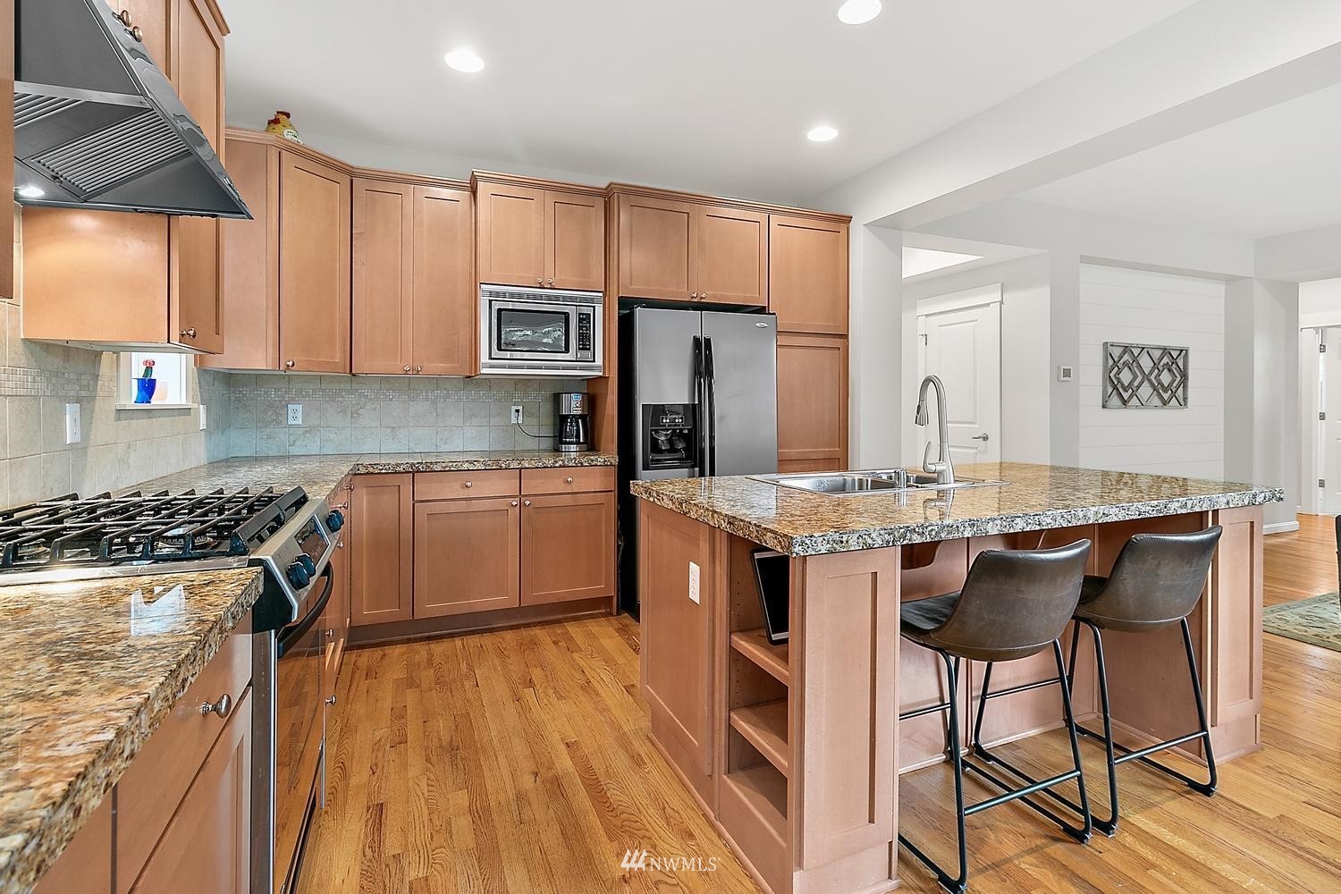 701 Mt Baker Avenue Northeast Renton, WA 98059 - Photo 10 of 40 Gallery Image 10