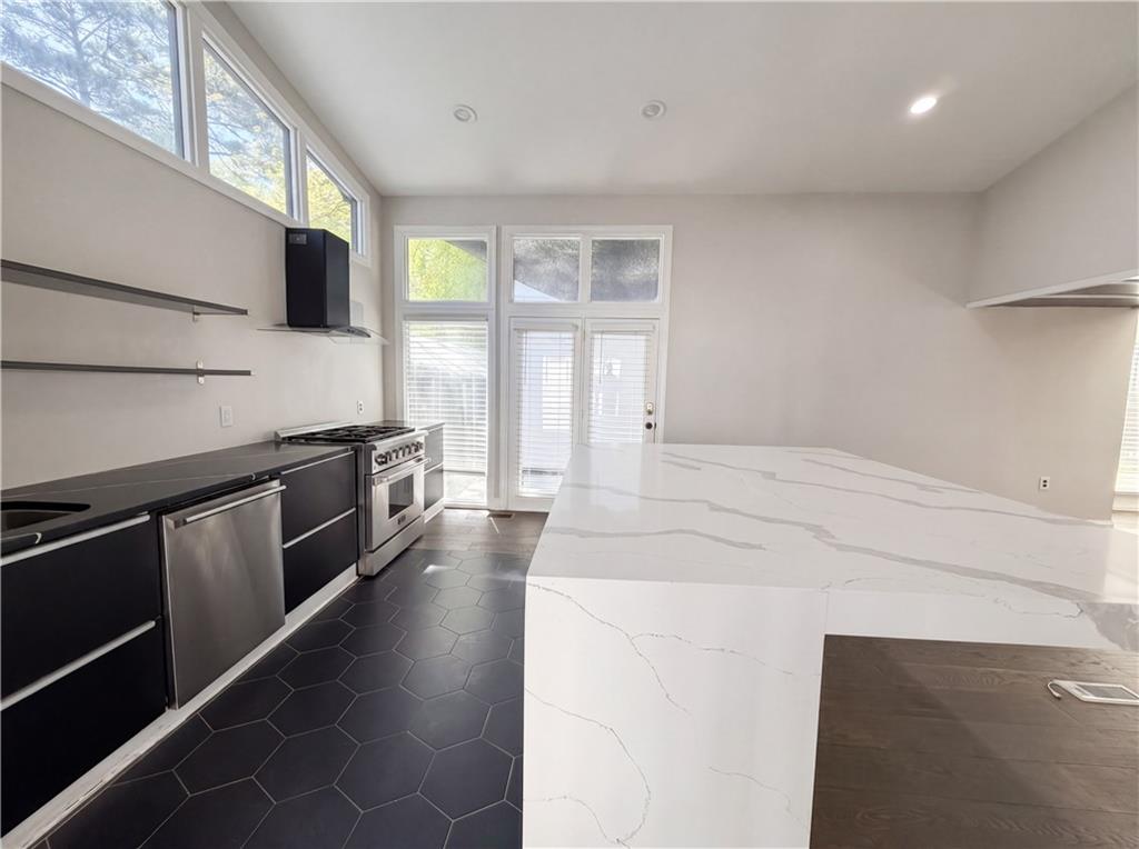 215 Camden Road Northeast Atlanta, GA 30309 - Photo 15 of 43