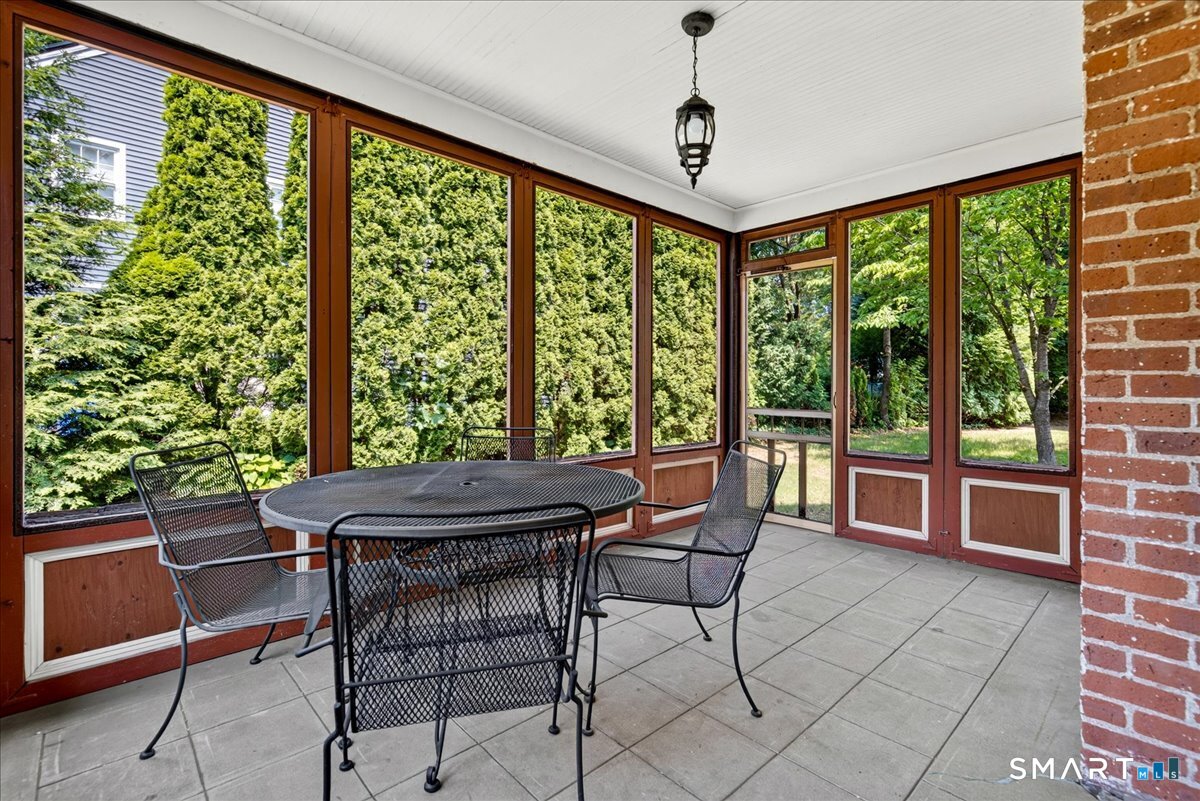 58 Myra Road Hamden, CT 06517 - Photo 14 of 38