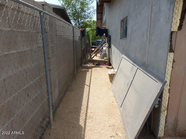 1612 West Darrel Road Phoenix, AZ 85041 - Photo 23 of 29 21 west yard