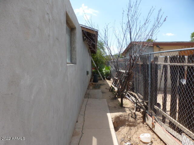 1612 West Darrel Road Phoenix, AZ 85041 - Photo 24 of 29 22 east yard