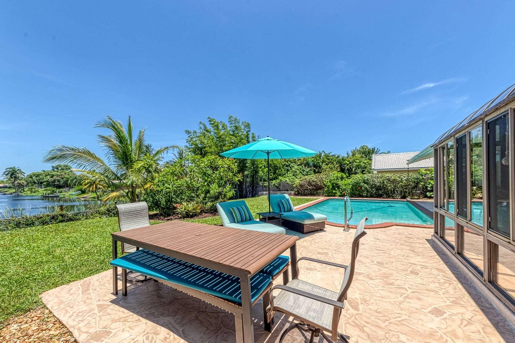 1055 Southwest 11th Street Boca Raton, FL 33486 - Photo 24 of 26 patio