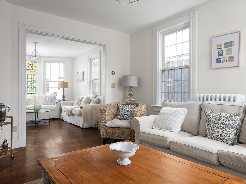 43 Howard Street Newport, RI 02840 - Photo 12 of 29 Sitting room