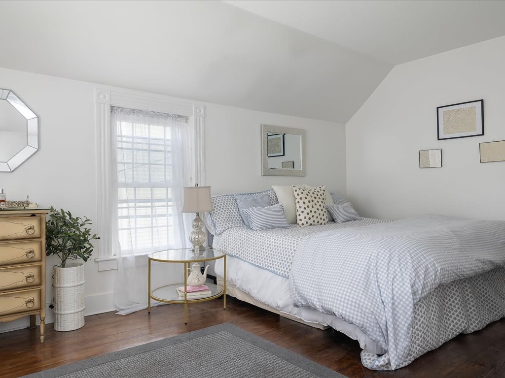 43 Howard Street Newport, RI 02840 - Photo 24 of 29 Master Bedroom