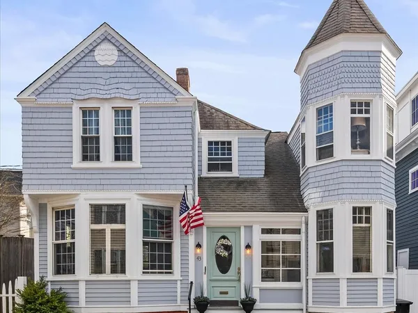 $1,500,000 | 43 Howard Street, Newport, RI 02840
