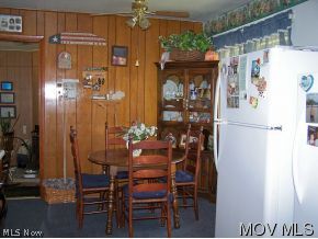 3873 Tariff Road Looneyville, WV 25259 - Photo 2 of 10 Kitchen and dining area