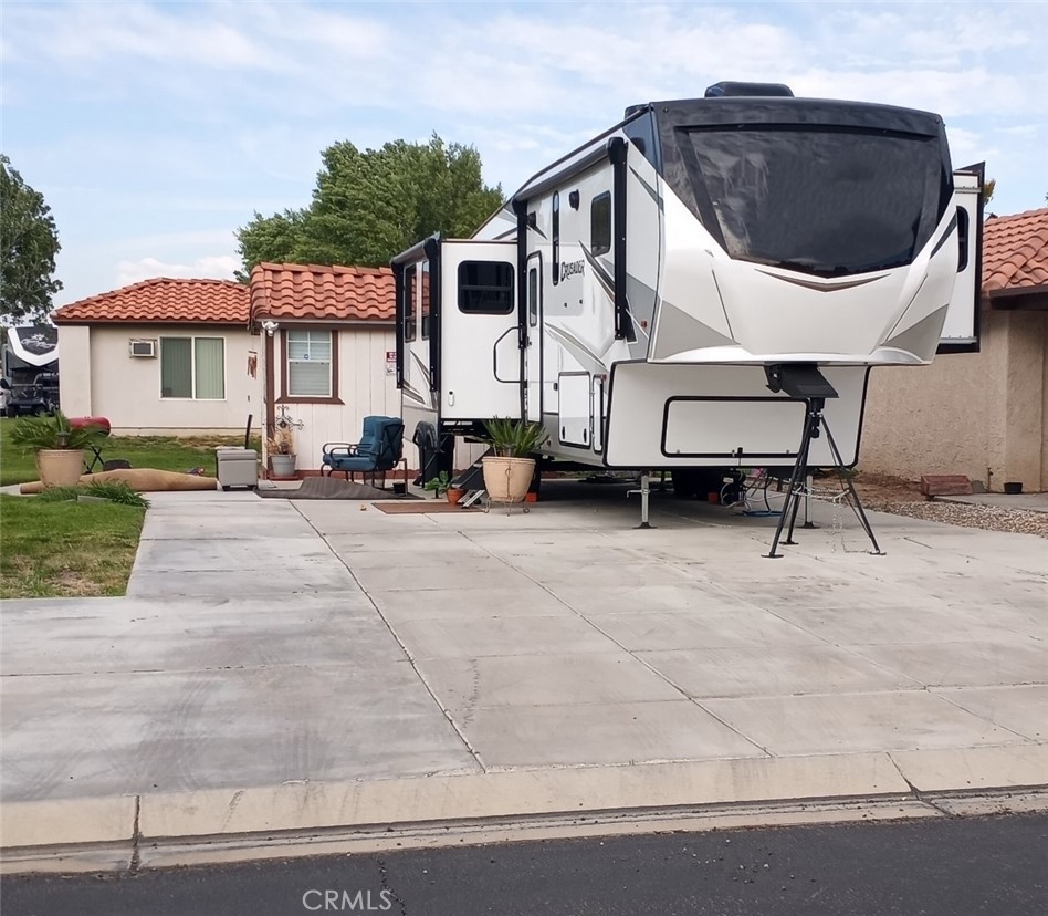 Lot-RV not included