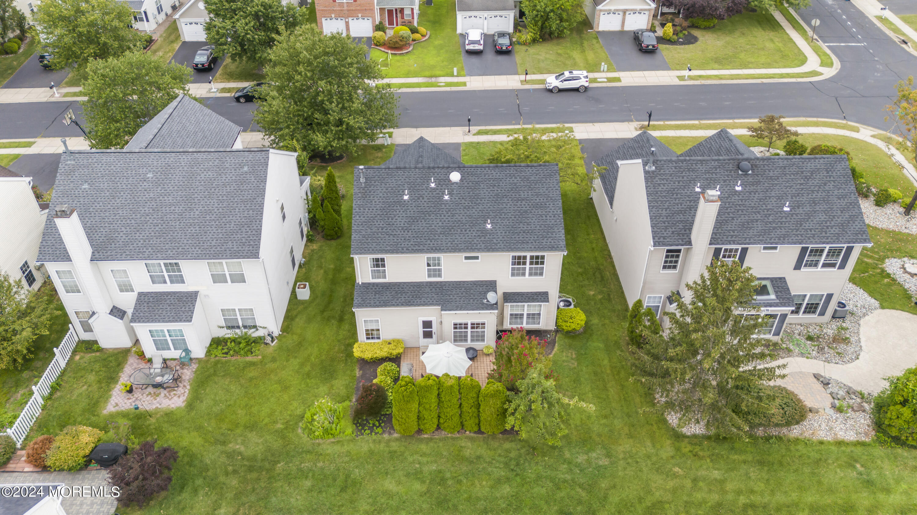 25 Sandstone Road East Windsor, NJ 08520 - Photo 32 of 33 an aerial view of a house with a garden