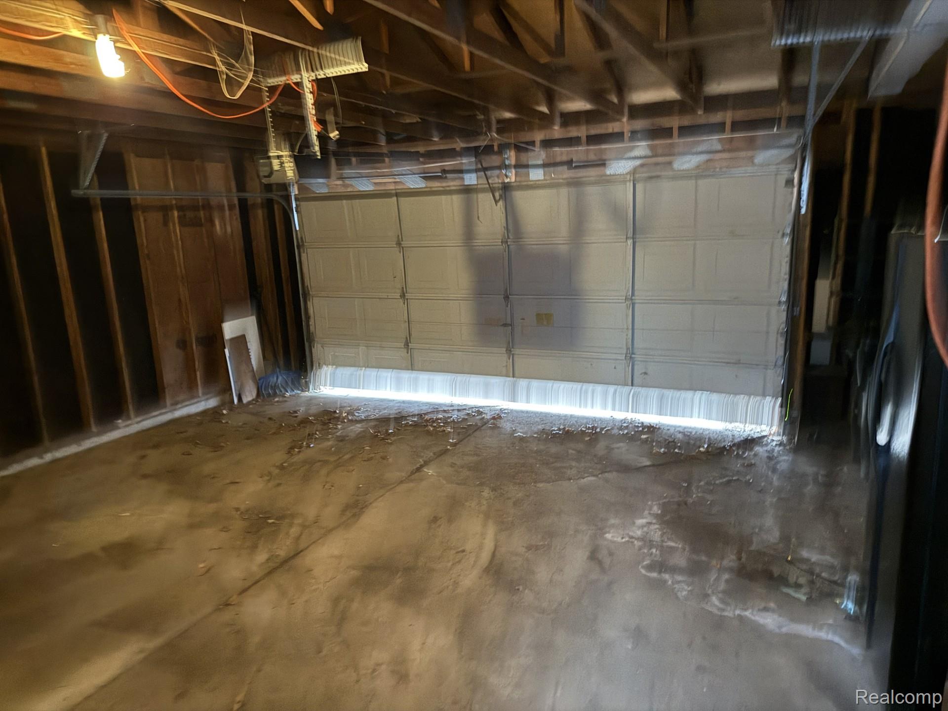 34630 Old Timber Road Farmington, MI 48331 - Photo 21 of 21 Big garage