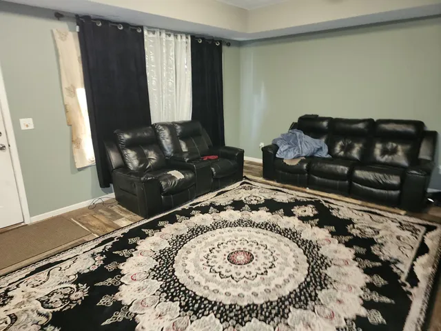 $374,999 | 66 Stevens Street East, St. Paul, MN 55107