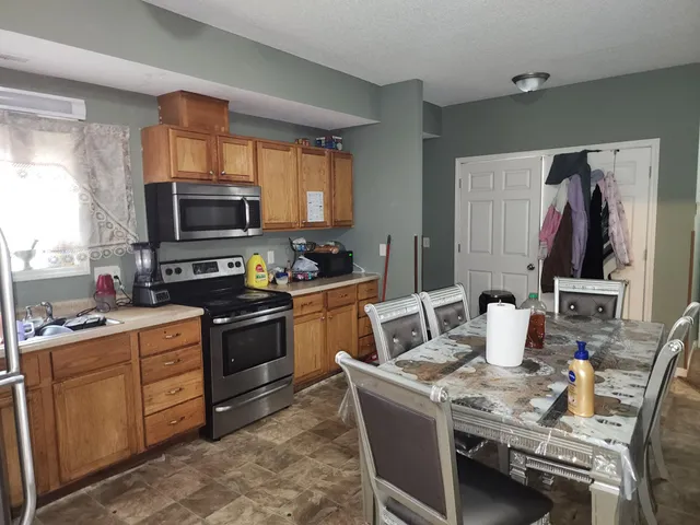 $374,999 | 66 Stevens Street East, St. Paul, MN 55107