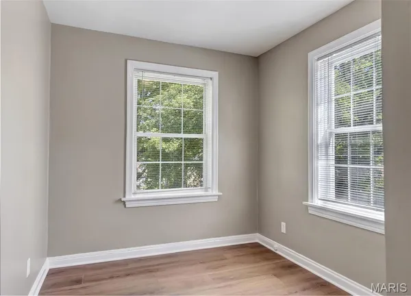 $2,800 | 7536 Oxford Drive, Unit 3, St. Louis, MO 63105