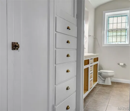 $2,800 | 7536 Oxford Drive, Unit 3, St. Louis, MO 63105