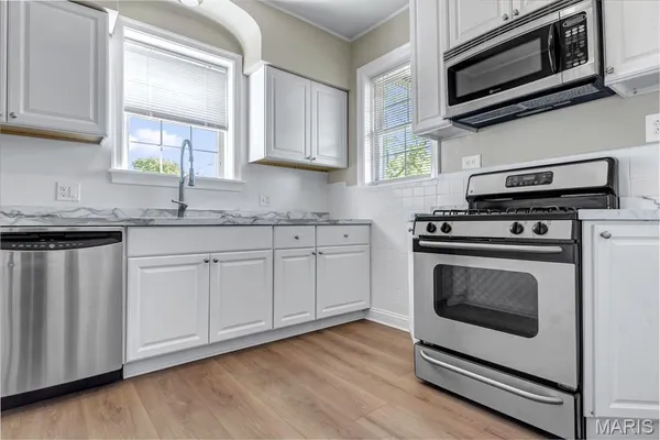 $2,800 | 7536 Oxford Drive, Unit 3, St. Louis, MO 63105