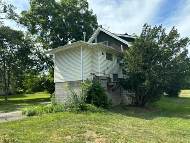 8526 Fosdick Road Cleveland, OH 44125 - Photo 15 of 25 View of property exterior