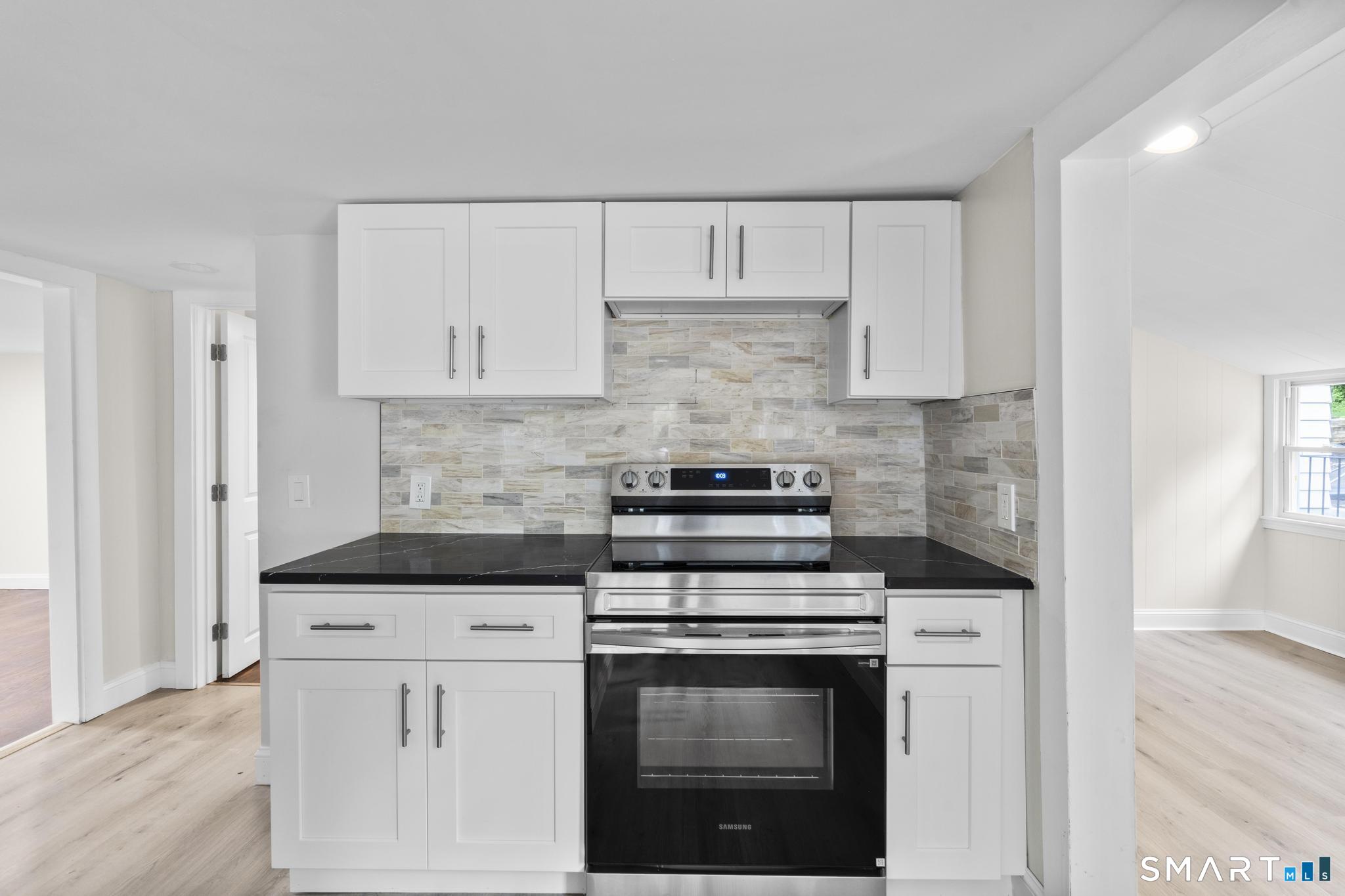 23 Dominican Road Branford, CT 06405 - Photo 8 of 35