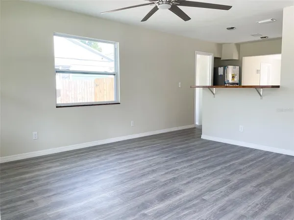 $2,745 | 4537 10th Avenue South, St. Petersburg, FL 33711