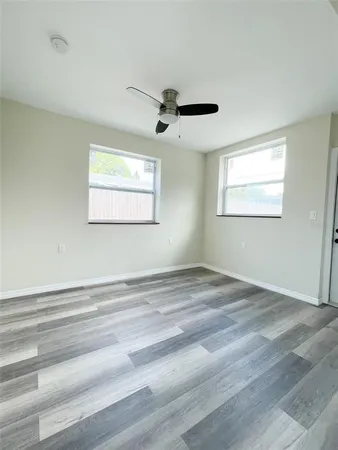 $2,745 | 4537 10th Avenue South, St. Petersburg, FL 33711