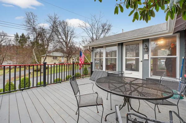 $385,000 | 3 Camden Road, Brewster, NY 10509