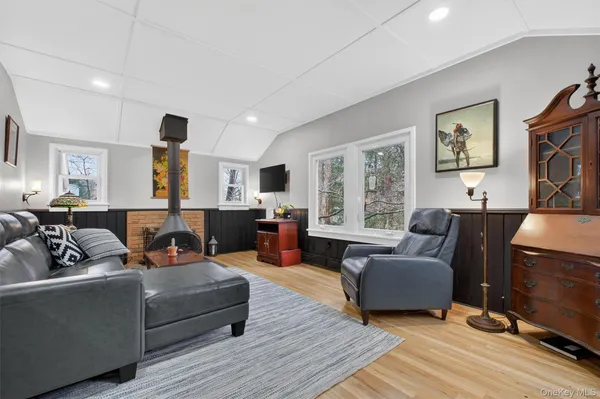 $385,000 | 3 Camden Road, Brewster, NY 10509