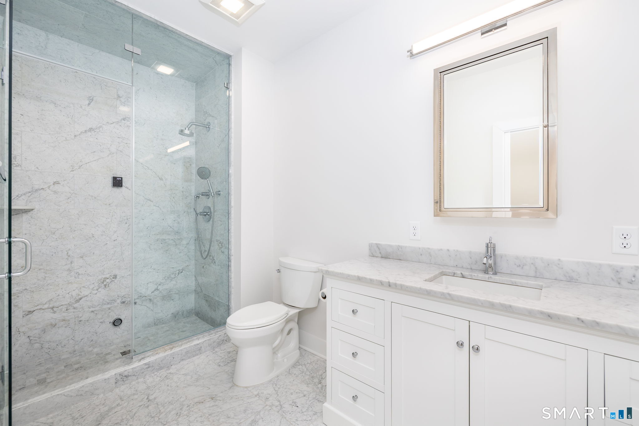 185 Main Street, Unit 305 East Lyme, CT 06357 - Photo 23 of 40