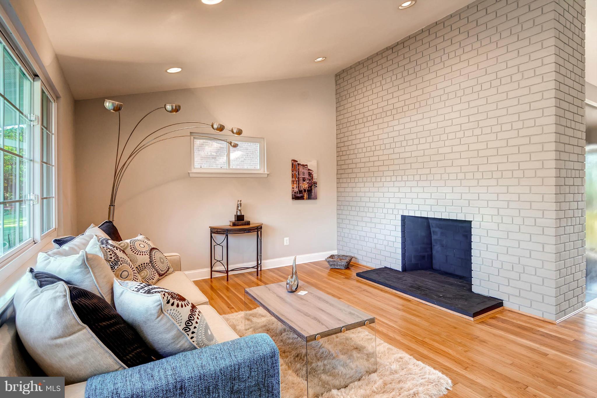11104 Conti Place Silver Spring, MD 20902 - Photo 1 of 30 Living Room