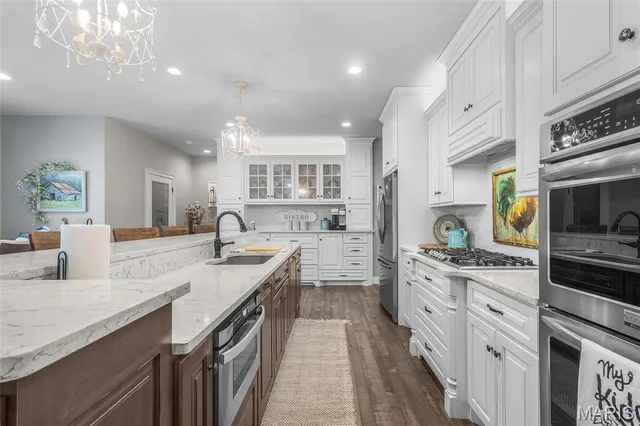 $1,134,000 | 571 Hydepark Drive, Jackson, MO 63755