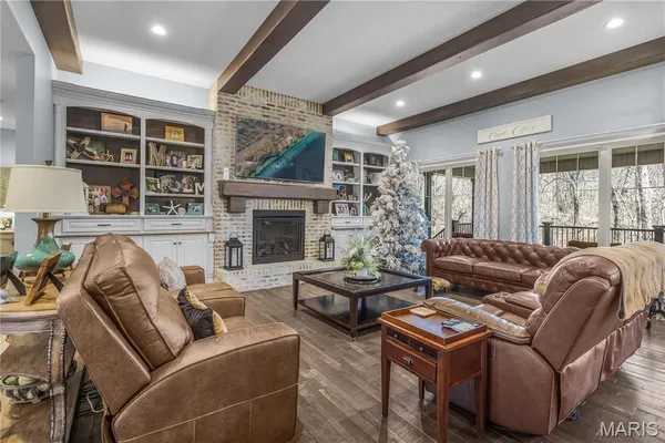 $1,134,000 | 571 Hydepark Drive, Jackson, MO 63755