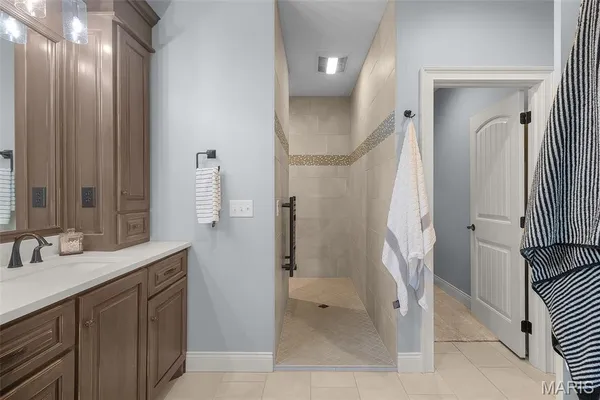 $1,134,000 | 571 Hydepark Drive, Jackson, MO 63755