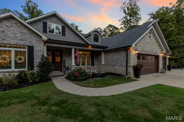 $1,134,000 | 571 Hydepark Drive, Jackson, MO 63755